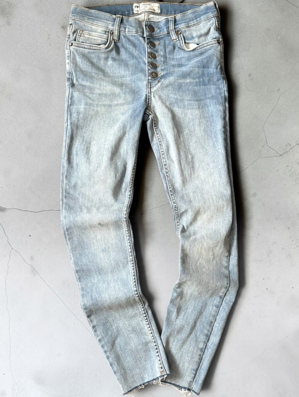 Free People Raw Hem Button Fly Light Wash Skinny Jeans Womens 27 x 25 Reagan